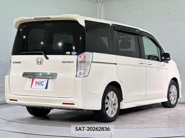 Honda e 2010-05 327738-4