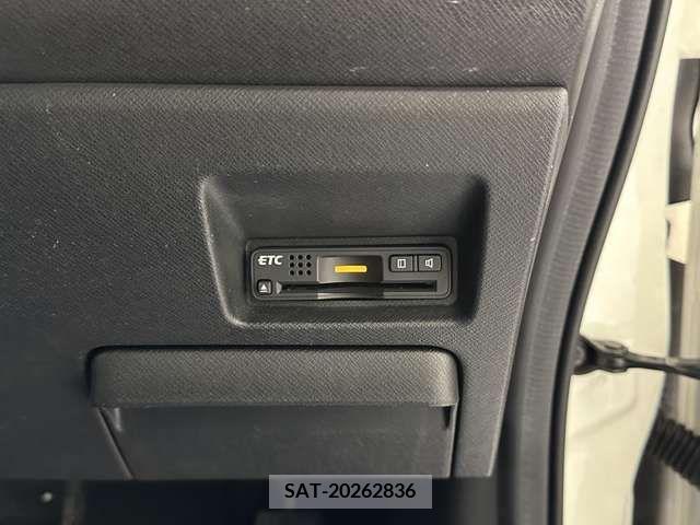 Honda e 2010-05 327738-14