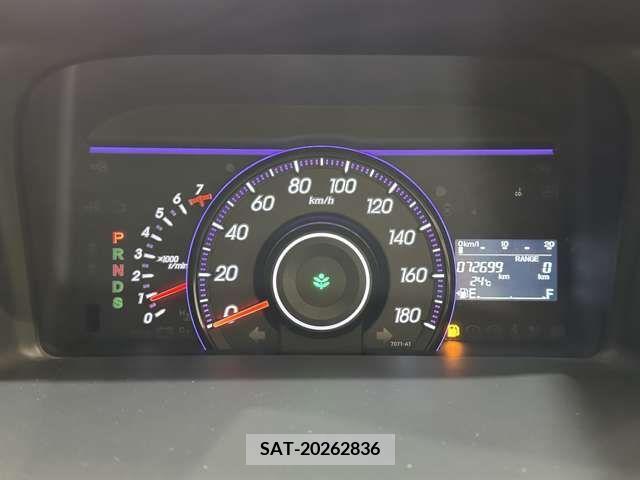 Honda e 2010-05 327738-10