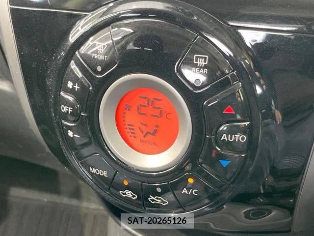 Nissan NOTE 2015-07 365470-7