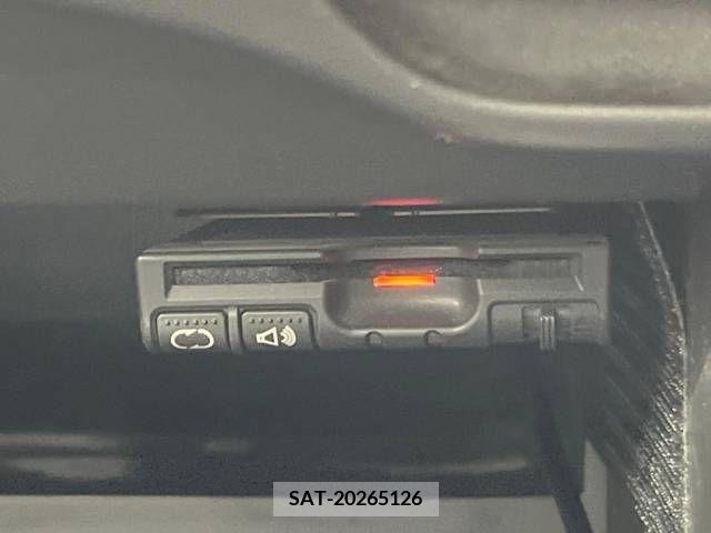 Nissan NOTE 2015-07 365470-5