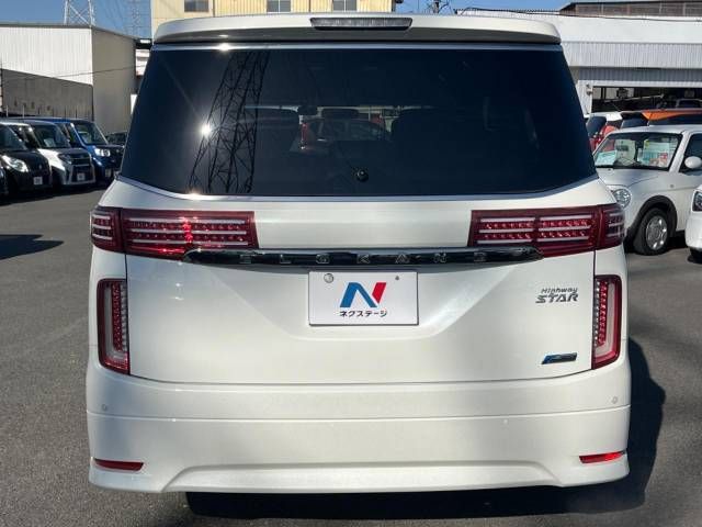 Nissan ELGRAND 2013-07 192722-16