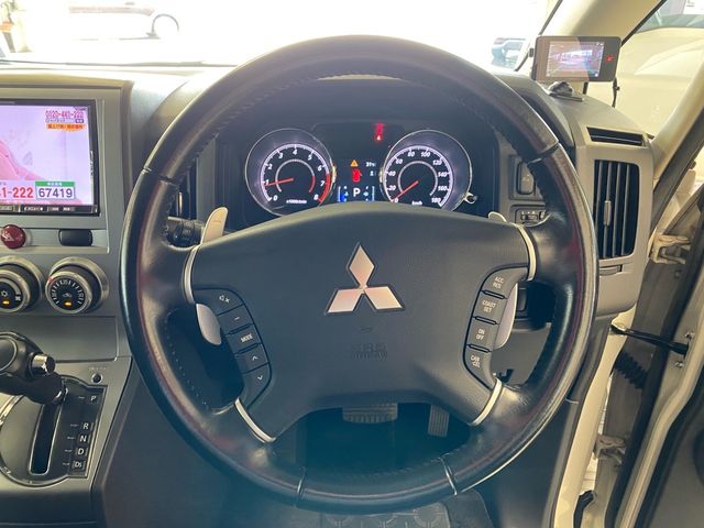 Mitsubishi DELICA D5 2011-06 23352-16