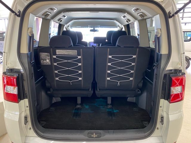 Mitsubishi DELICA D5 2011-06 23352-20