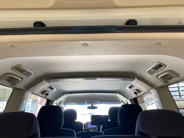 Mitsubishi DELICA D5 2011-06 23352-22