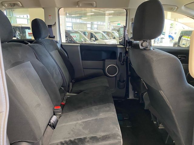 Mitsubishi DELICA D5 2011-06 23352-18
