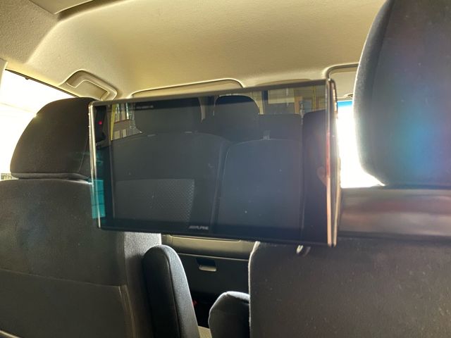 Mitsubishi DELICA D5 2011-06 23352-23