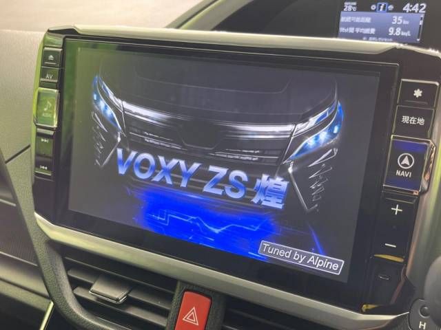 Toyota VOXY 2020-03 11228-2