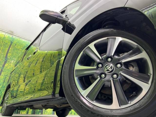 Toyota VOXY 2020-03 11228-14