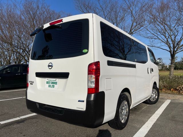 Nissan NV350 Caravan 2016-10 193538-3