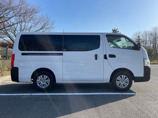 Nissan NV350 Caravan 2016-10 193538-12