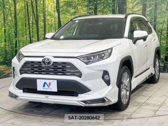 Toyota RAV4 2021-11 343477-16