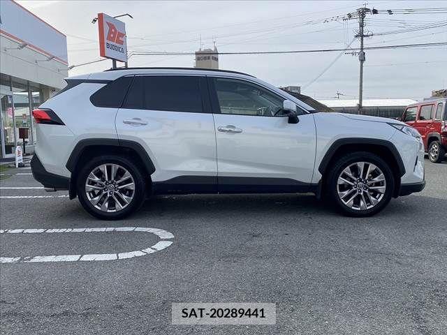 Toyota RAV4 2022-10 282683-11