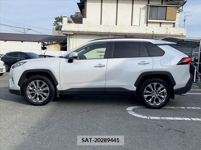 Toyota RAV4 2022-10 282683-10