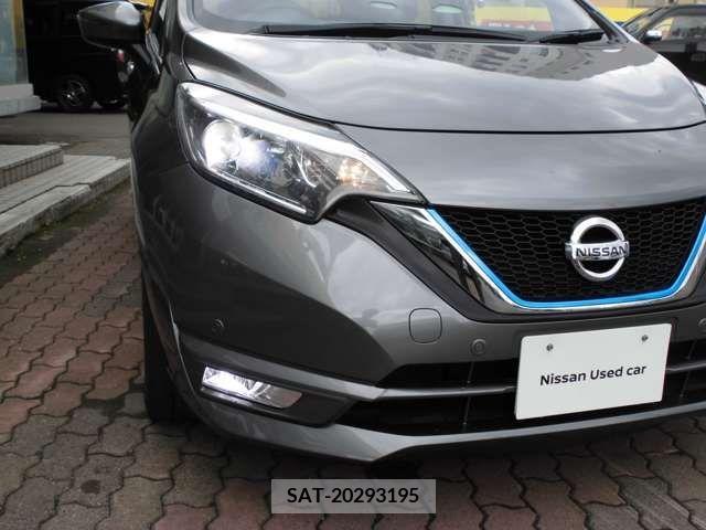 Nissan NOTE 2018-07 392889-11