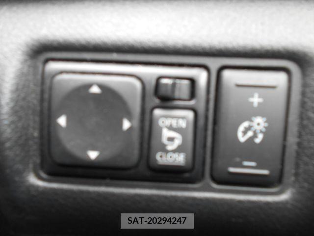 Nissan Sylphy 2017-02 251014-16