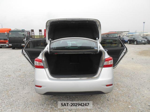 Nissan Sylphy 2017-02 251014-13