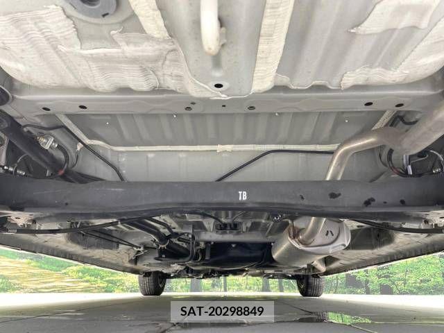 Honda N BOX CUSTOM 2020-01 331006-19