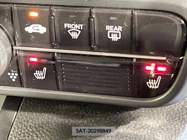 Honda N BOX CUSTOM 2020-01 331006-7