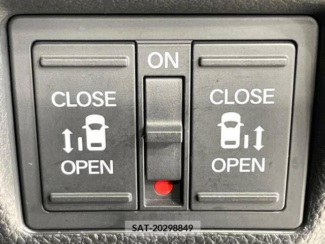 Honda N BOX CUSTOM 2020-01 331006-5