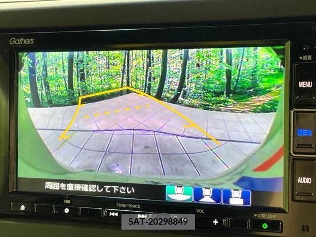 Honda N BOX CUSTOM 2020-01 331006-3
