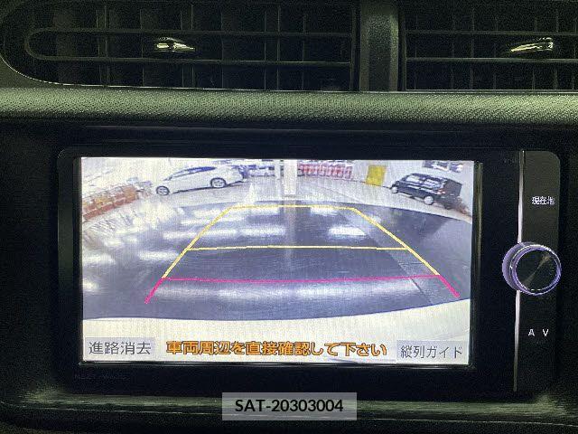 Toyota AQUA 2013-12 207181-5