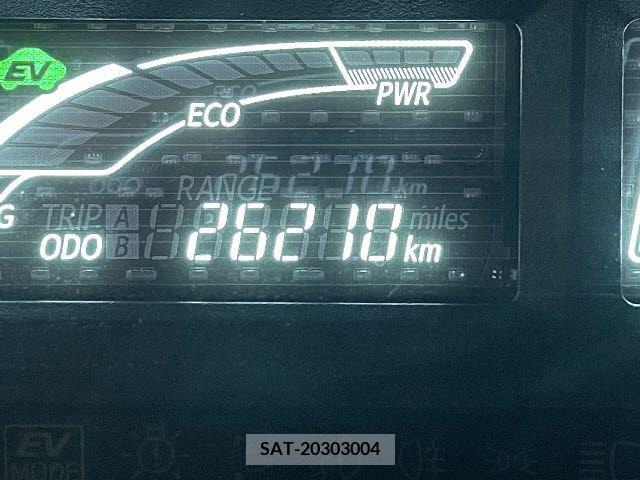 Toyota AQUA 2013-12 207181-7