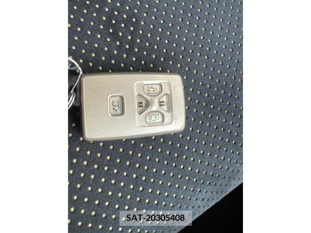Toyota VELLFIRE 2013-12 371771-7
