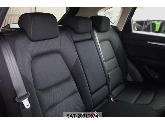 Mazda CX-5 2018-04 331210-11