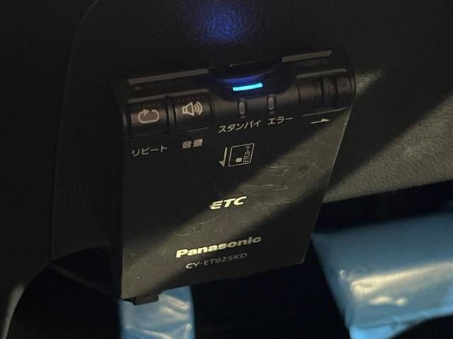 Toyota PRIUS 2018-08 17755-6