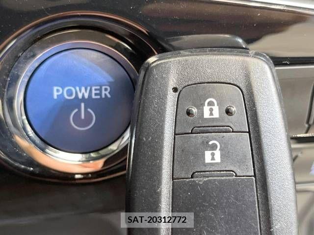 Toyota PRIUS 2021-07 322484-7