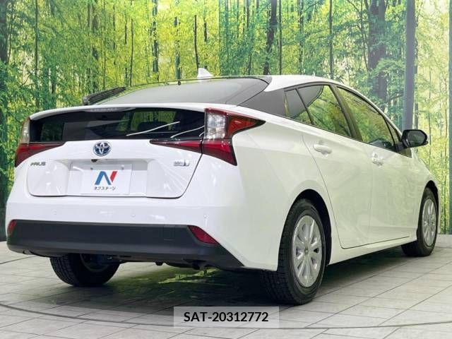 Toyota PRIUS 2021-07 322484-17