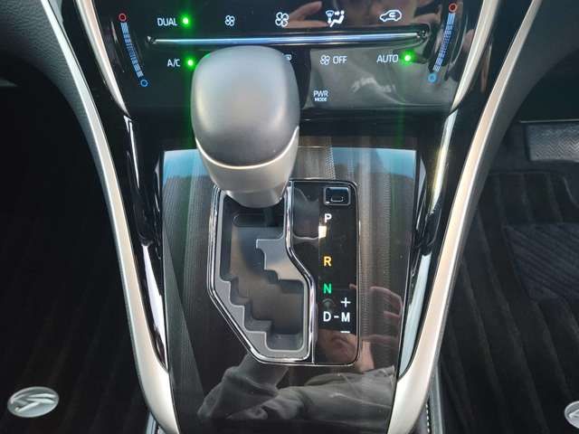 Toyota HARRIER 2018-01 181087-16