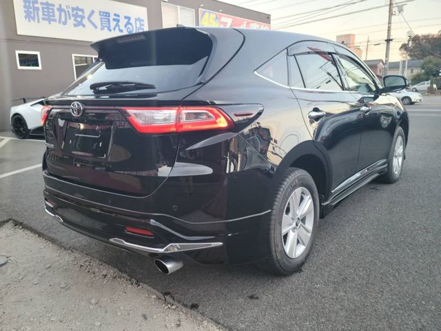 Toyota HARRIER 2018-01 181087-1