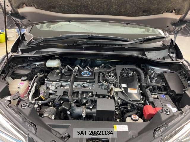Toyota C-HR 2017-11 337683-18