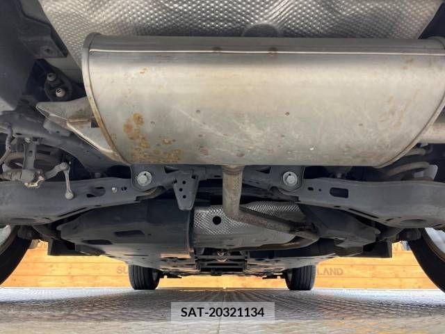 Toyota C-HR 2017-11 337683-19
