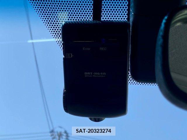Toyota PRIUS 2016-02 281925-12