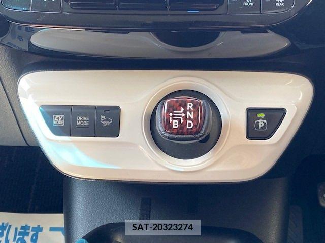 Toyota PRIUS 2016-02 281925-11