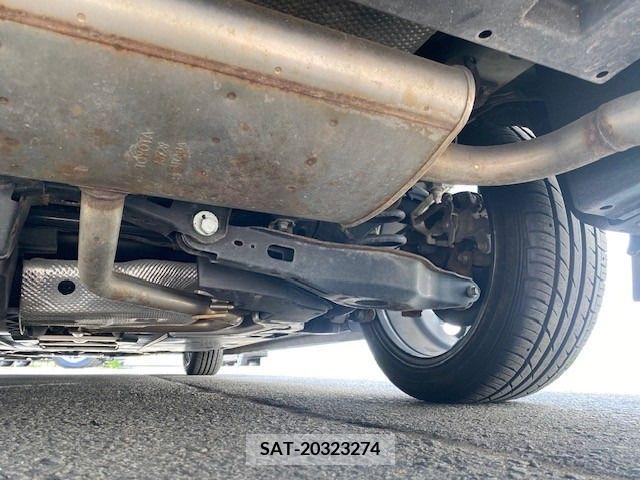 Toyota PRIUS 2016-02 281925-6