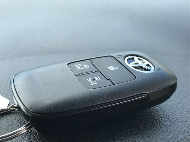 Toyota ROOMY 2020-12 6221-26