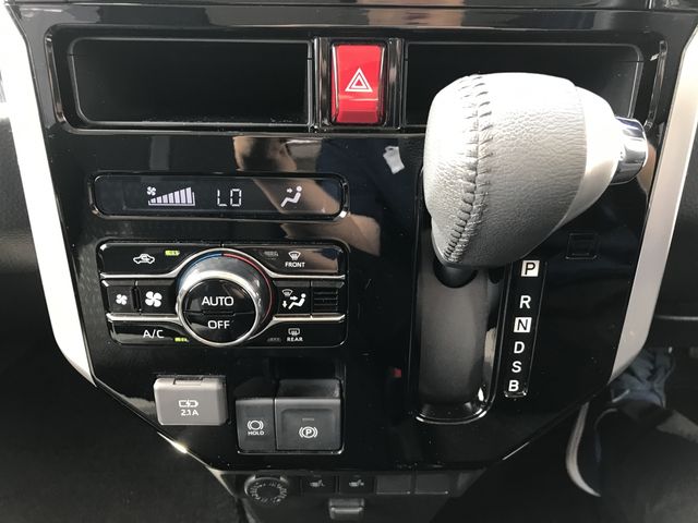 Toyota ROOMY 2020-12 6221-18