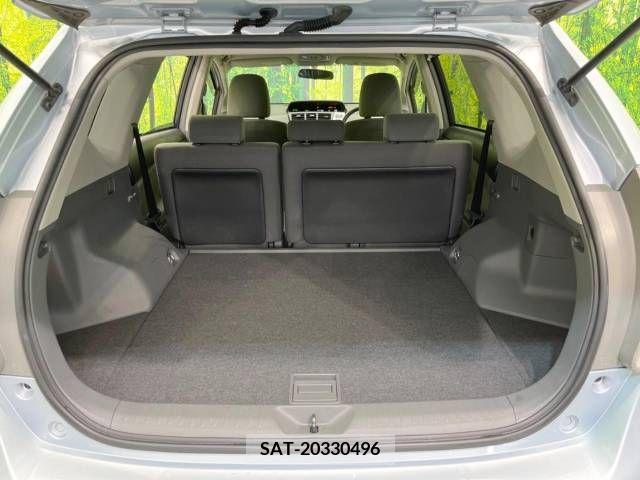 Toyota PRIUS ALPHA 2011-11 382391-10