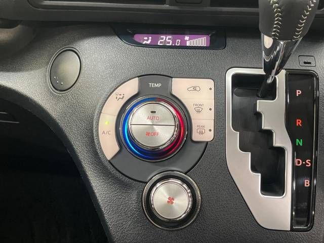 Toyota SIENTA 2020-02 192764-5