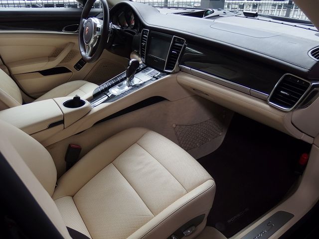 Porsche PANAMERA 2012-01 189434-22