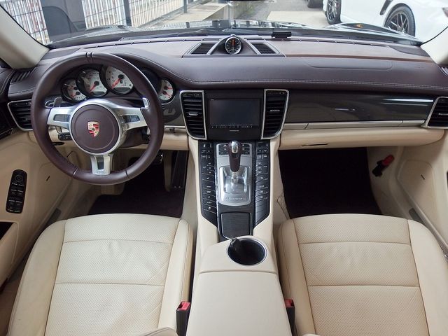 Porsche PANAMERA 2012-01 189434-1