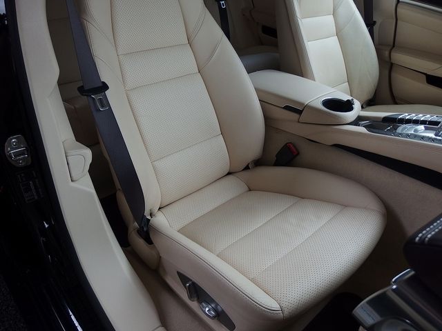 Porsche PANAMERA 2012-01 189434-23