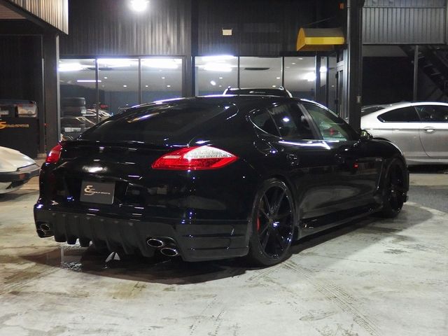 Porsche PANAMERA 2012-01 189434-2