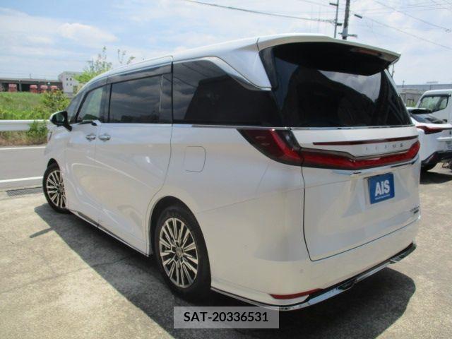 Lexus LM 2024-03 316232-2