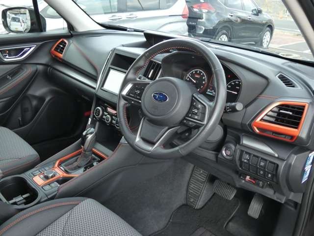 Subaru FORESTER 2019-01 195514-10