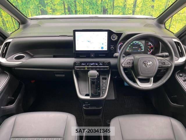 Toyota NOAH 2023-01 365112-1